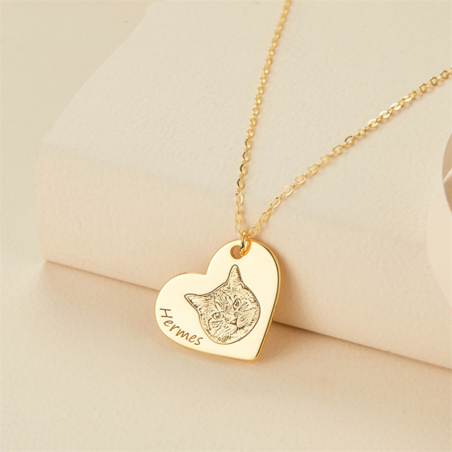 Personalized Pet Portrait Heart Pendant Necklace for Pet Lovers